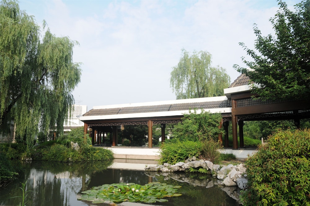 Jinling Resort Hotel Nanjing 35/39