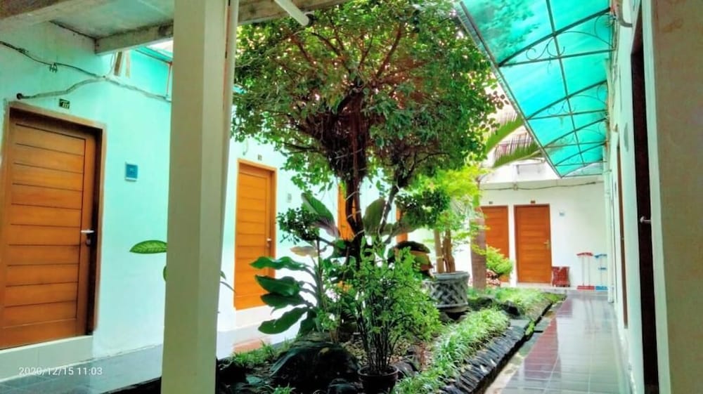 Satya Graha Hotel 44/79