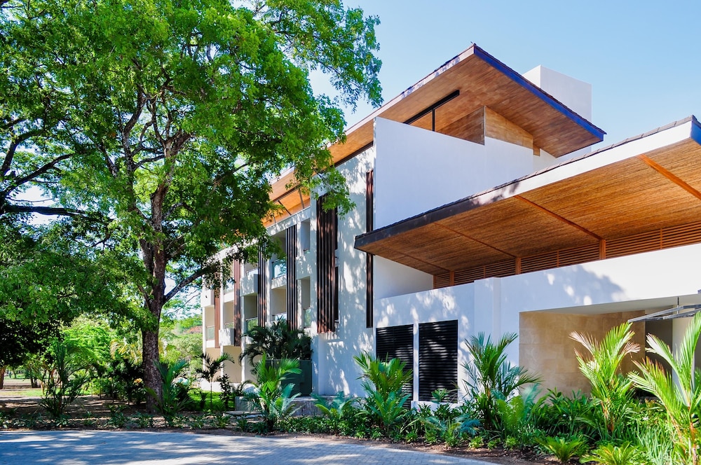 Azura Beach Resort - Adults Only 6/67