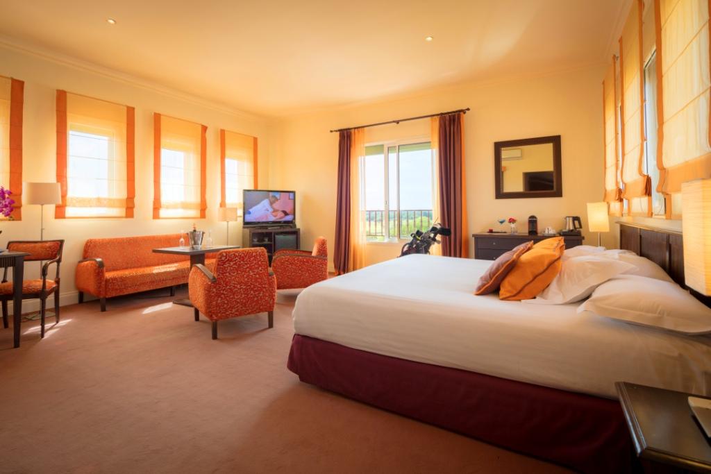 Suite, Two Extra Beds