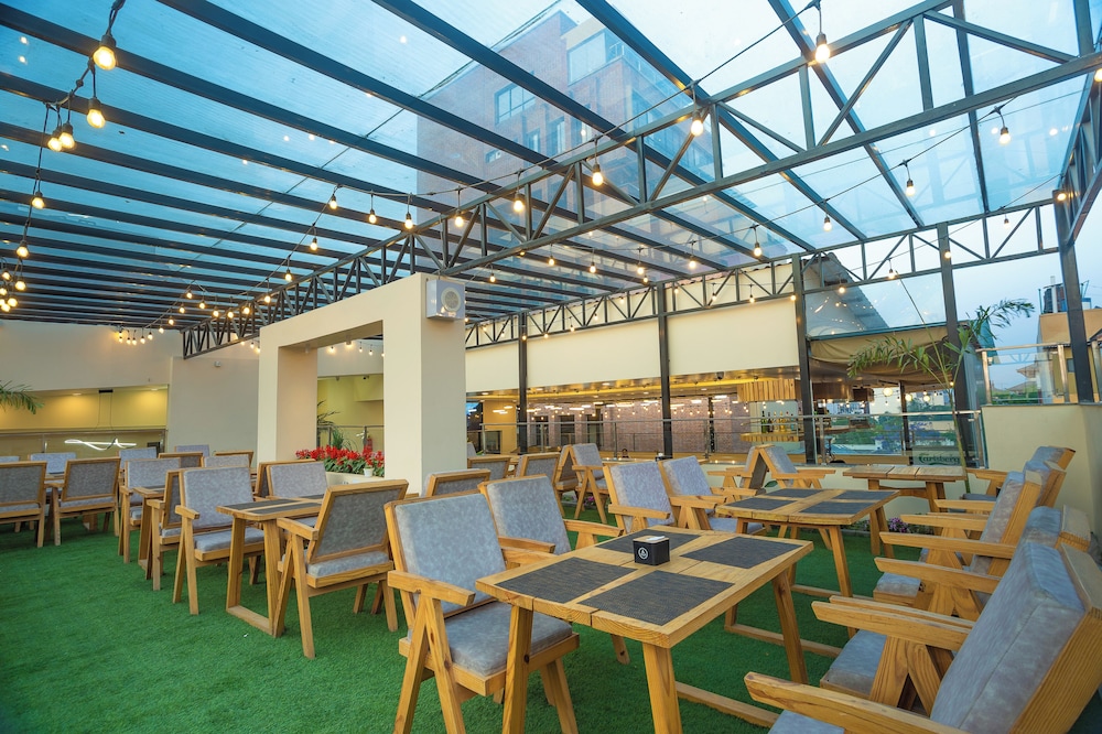 Kathmandu Business Hotel 48/61