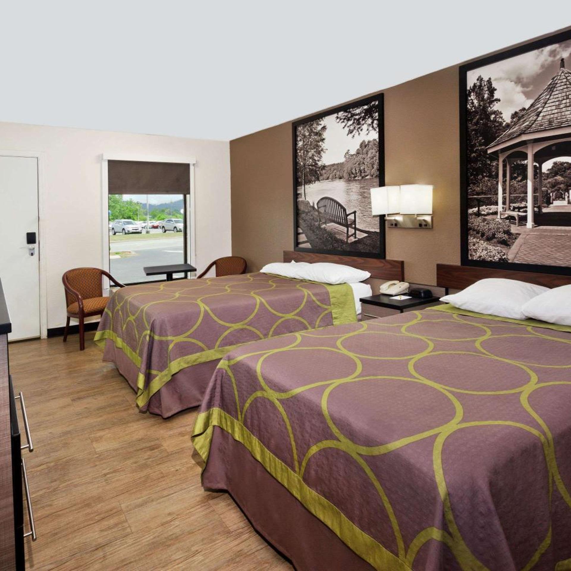 Deluxe, 2 Double Beds