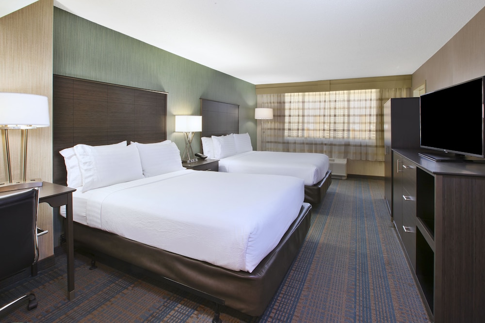 Holiday Inn Columbus Downtown Capital Square 13/65