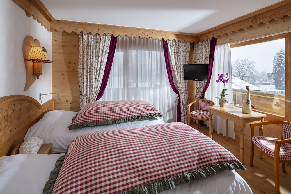 Hotel Spa Neige Et Roc Samoens 16/77