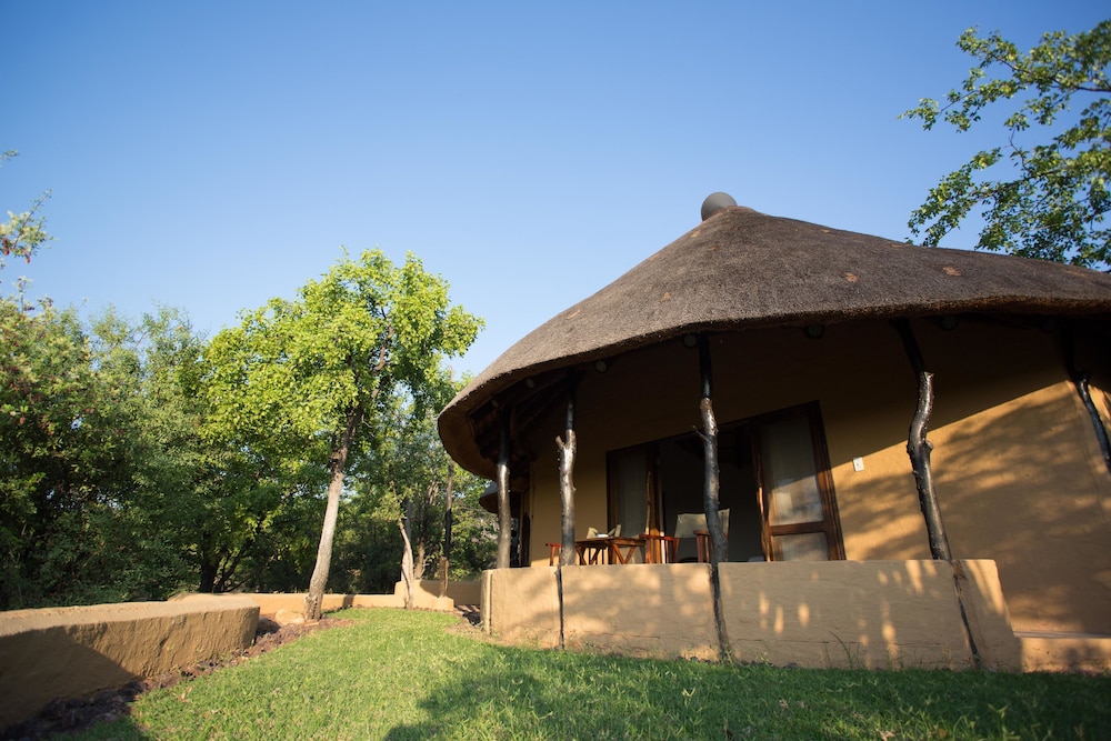 Mopane Bush Lodge 26/34