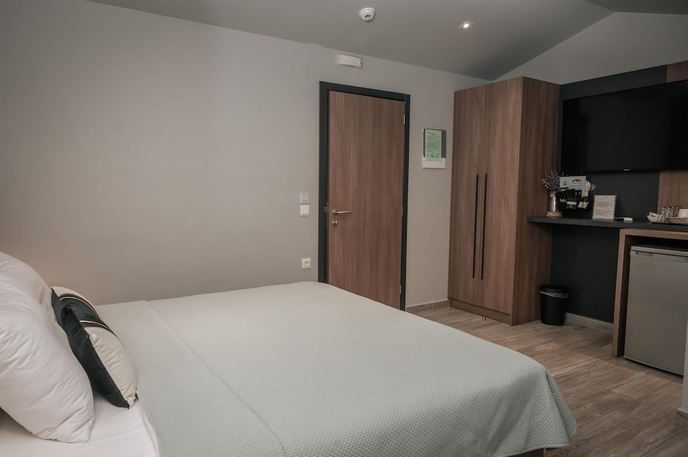 Elizabeth Queen Luxury Rooms 15/50