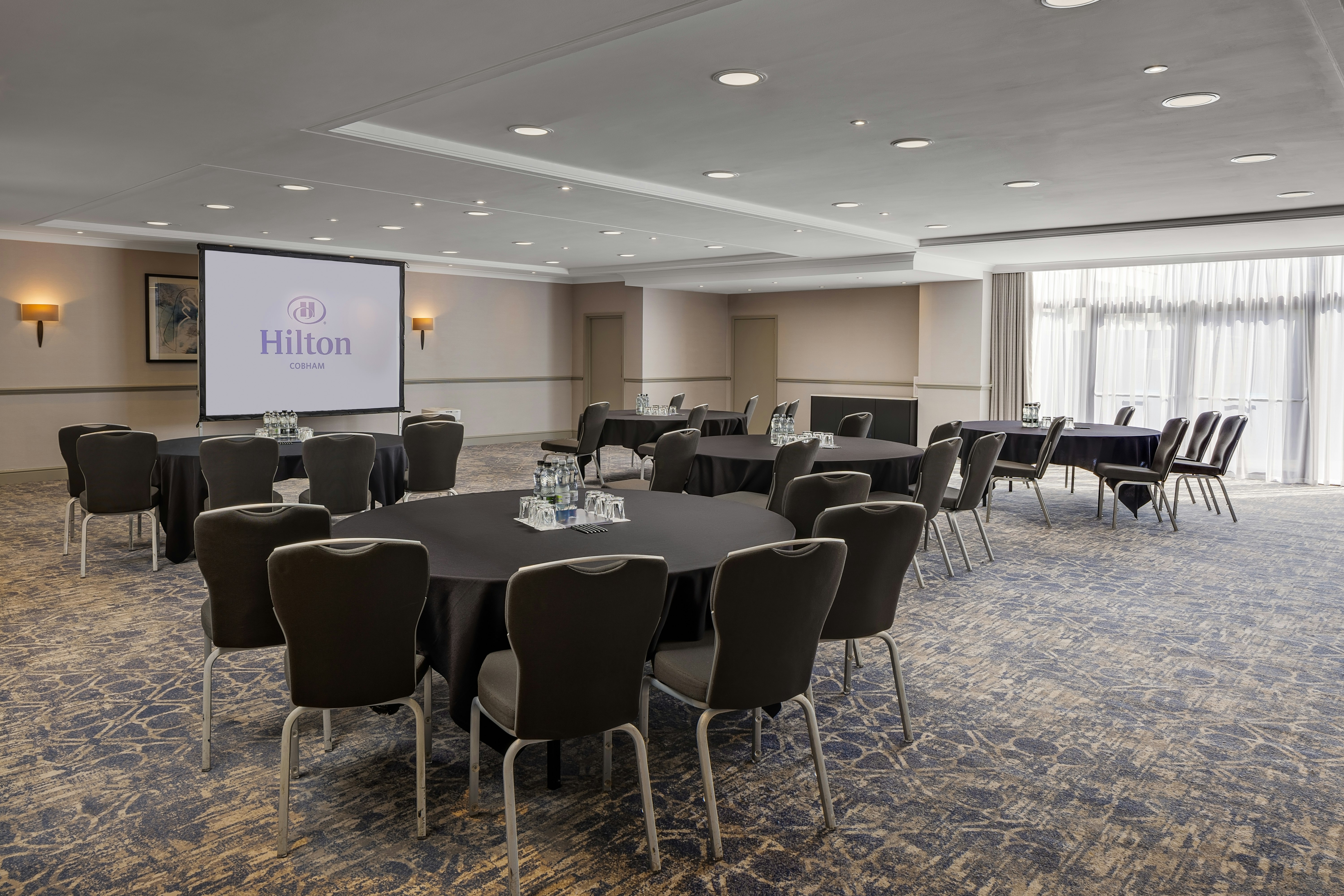 Hilton Cobham 38/50