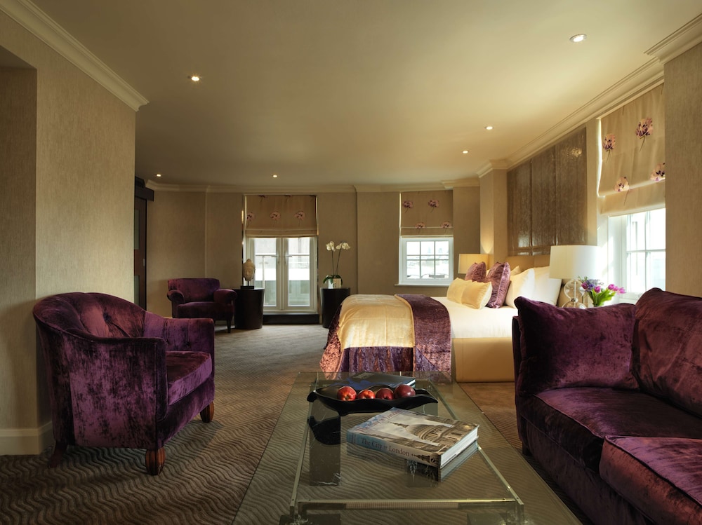 Radisson Blu Hotel London Bond Street 40/71