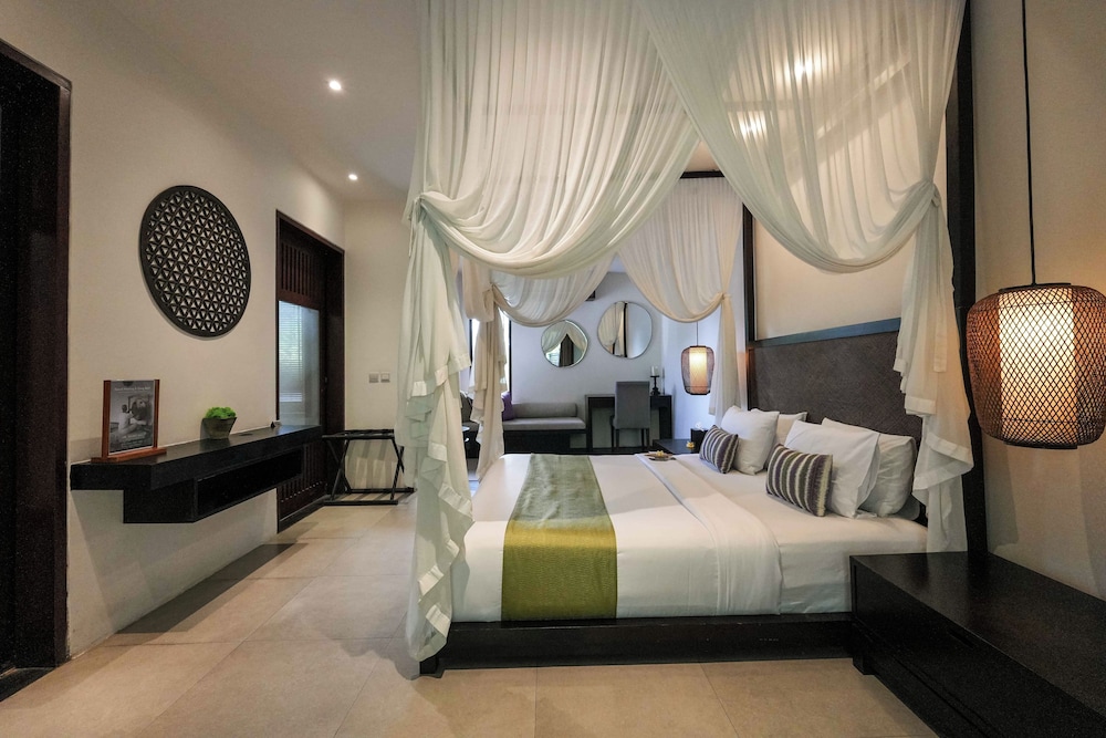 Honeymoon, Spa, Villa, King Bed
