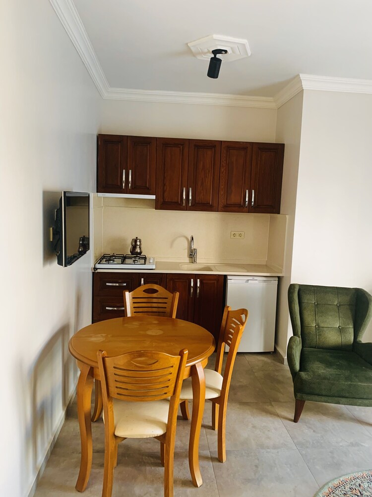 Orya Apart 24/50