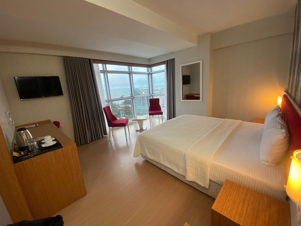 Konaks Hotel 14/42