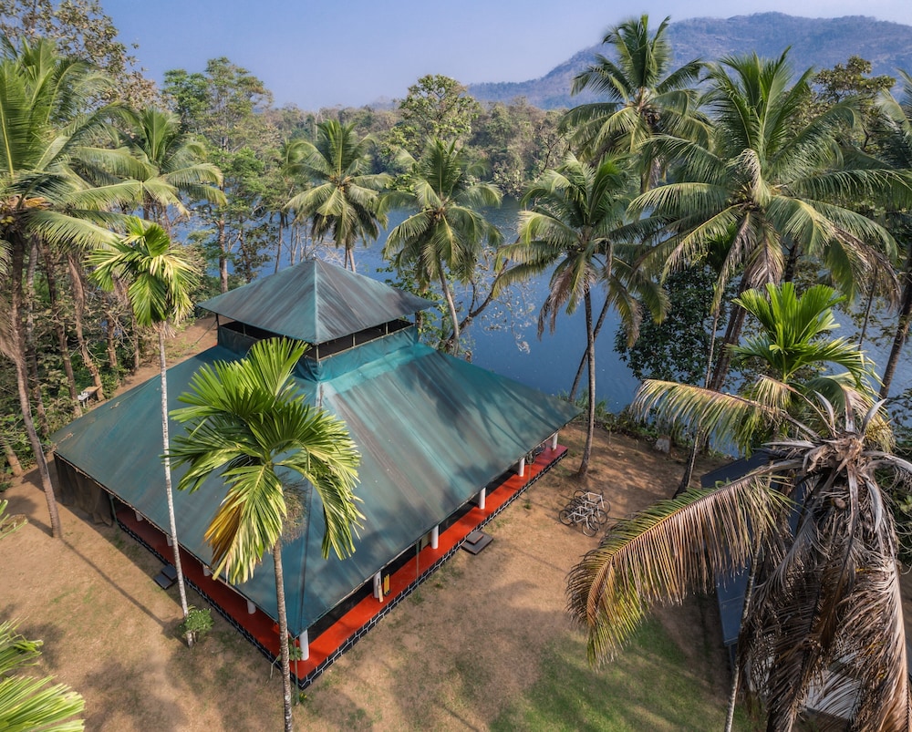 Amritara Riverside Luxury Tents 46/50