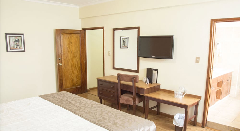 PENSION BONIFAZ 17/29
