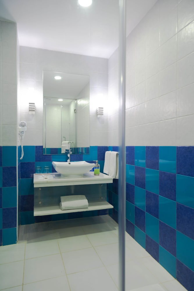 Kalyan Hometel Vandalur Chennai 11/42