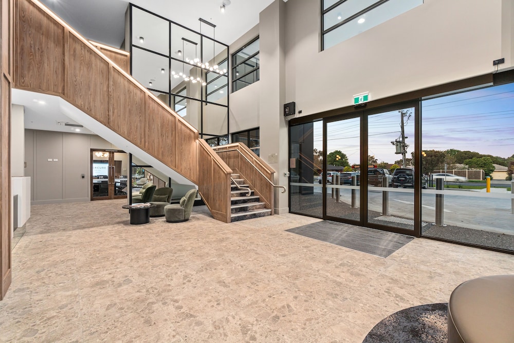 Mercure Pakenham 27/38