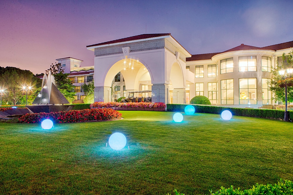 Shanghai Hongqiao State Guest House 41/46