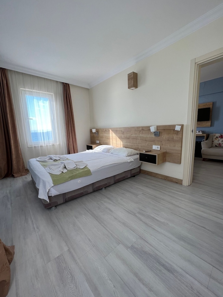 Ibrahim Bey Hotel 14/50