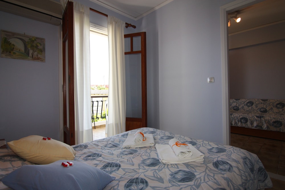 Oasis Apartments 9/50