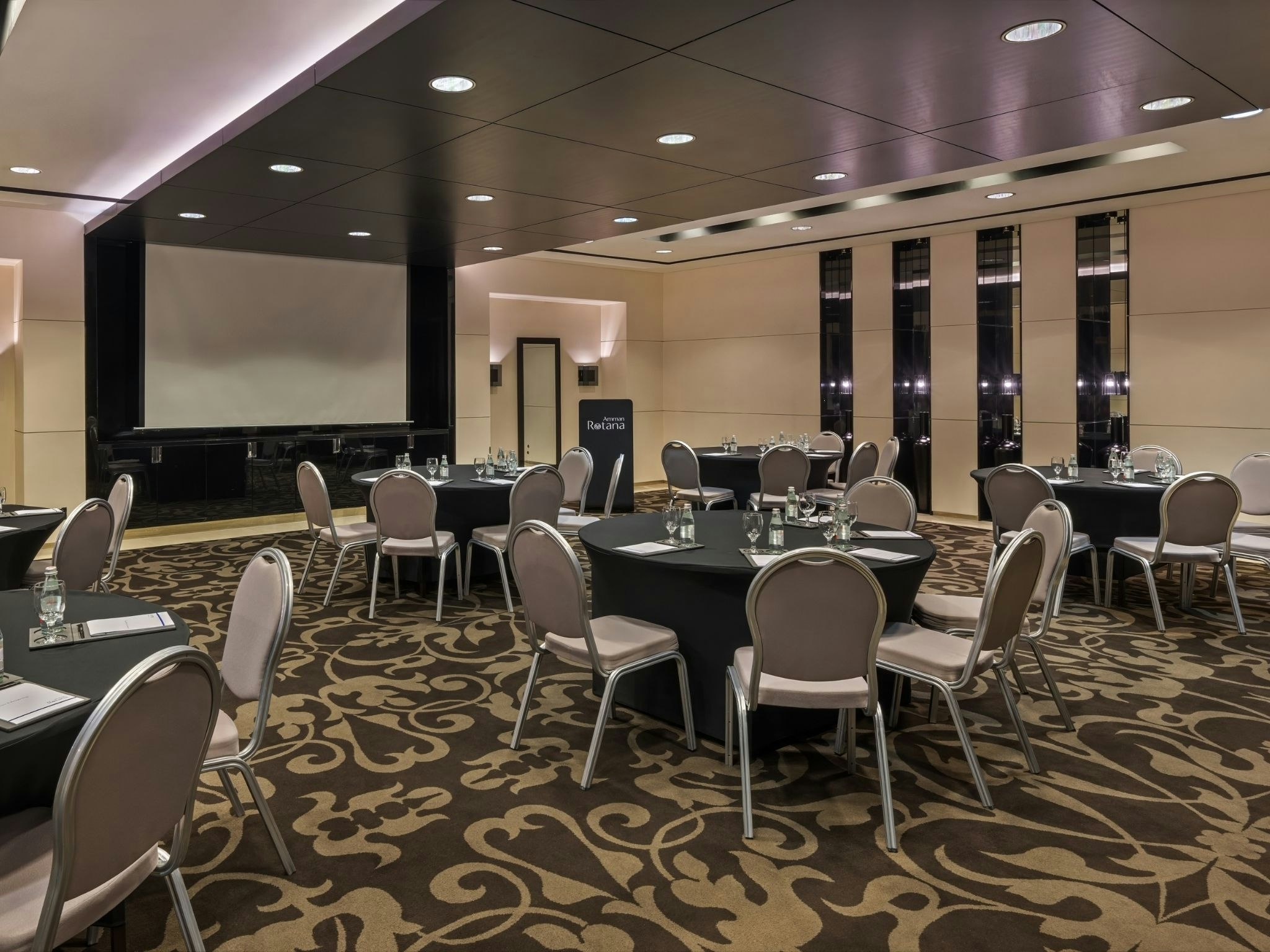 Amman Rotana 38/50