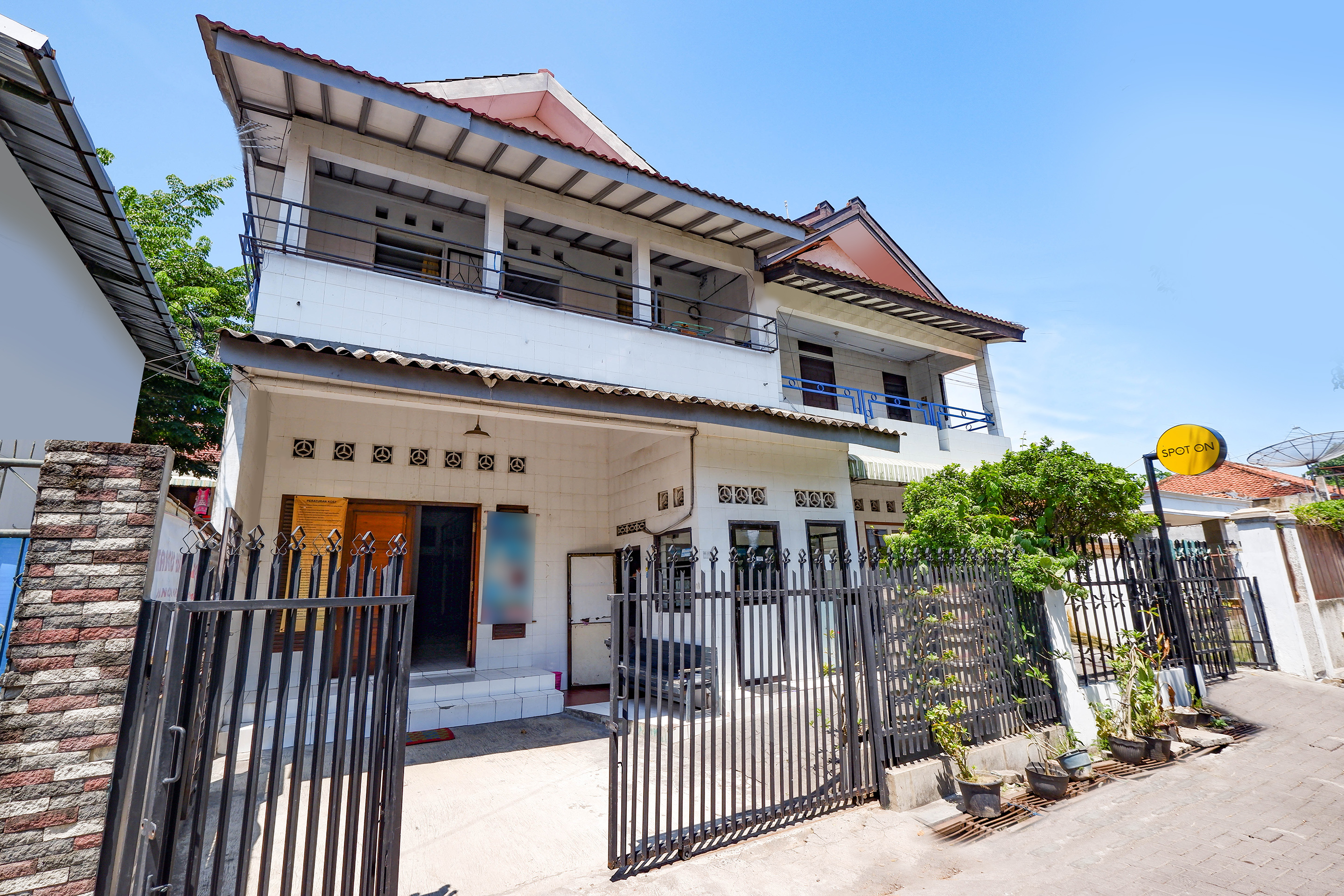 SPOT ON 1942 Asia Residence 1/24