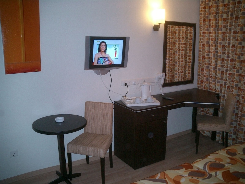 Livadhiotis City Hotel 54/64