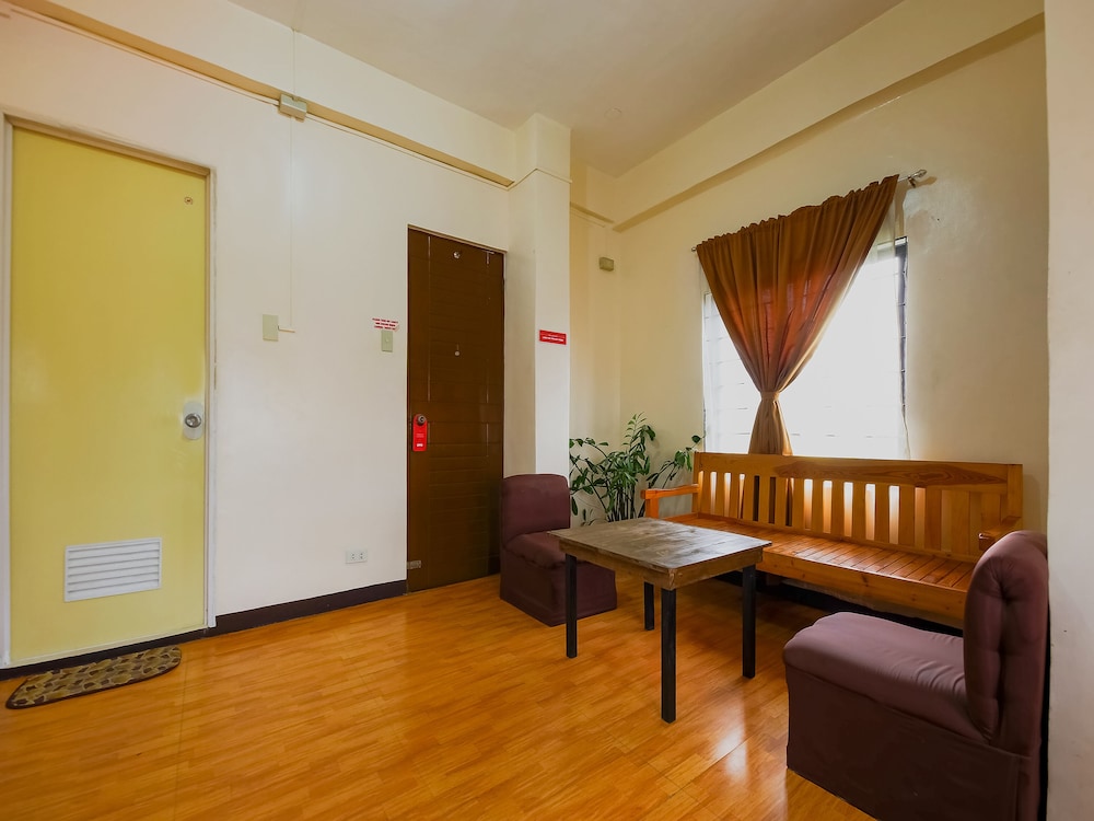 Oyo 431 Apollo 11 Apartelle 18/23