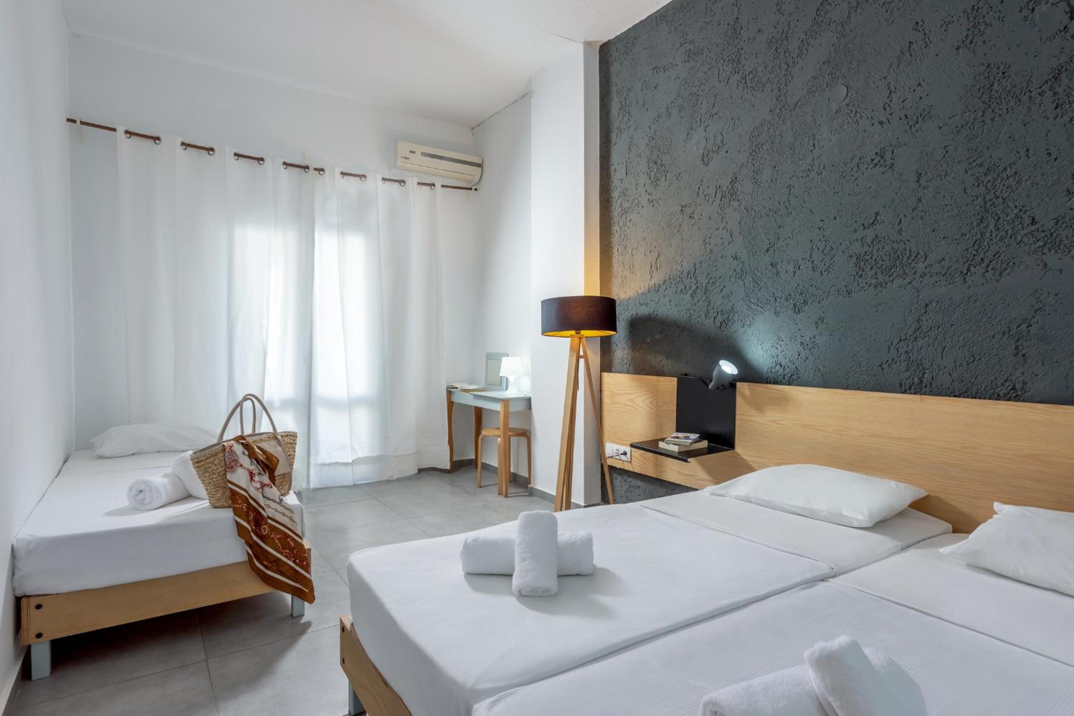 Azure Mare Hotel Adults Only 7/40