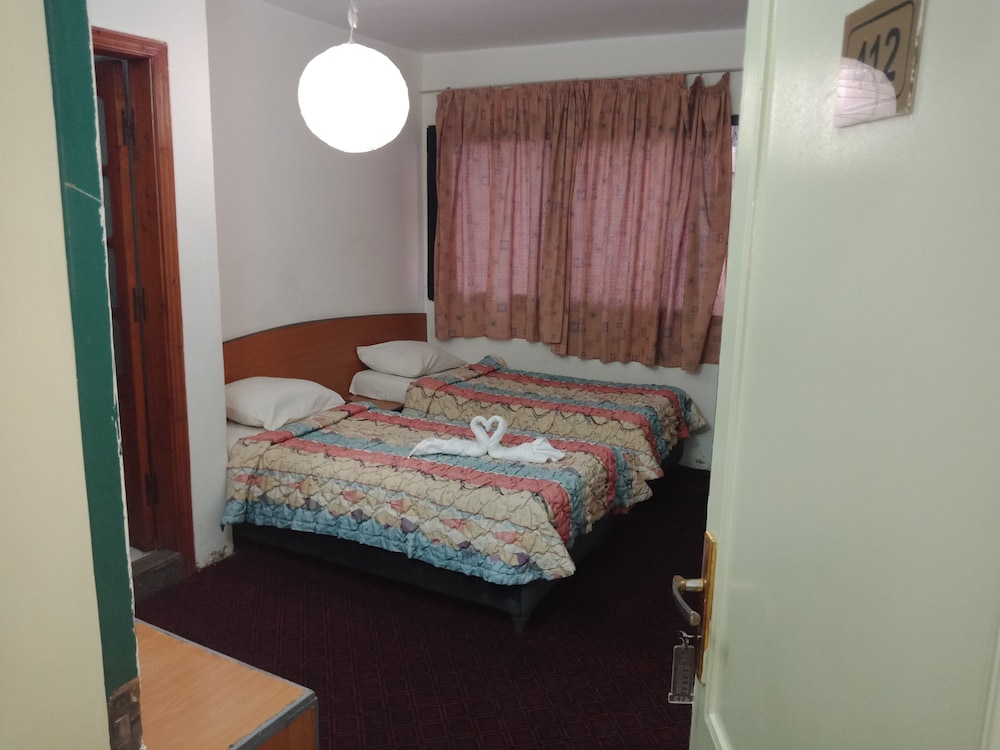 Invitation Hotel 24/40