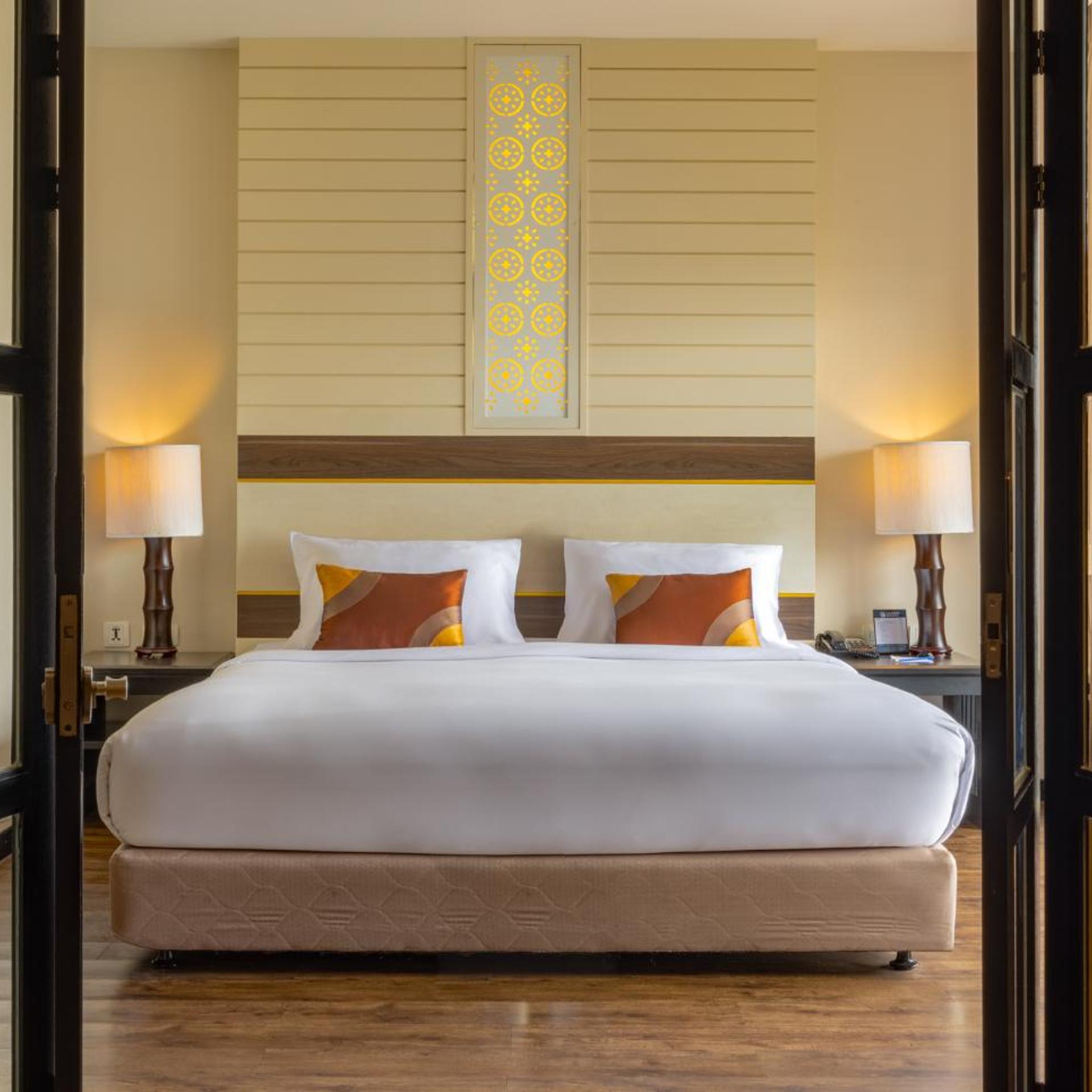 Deluxe, Suite, Double Bed