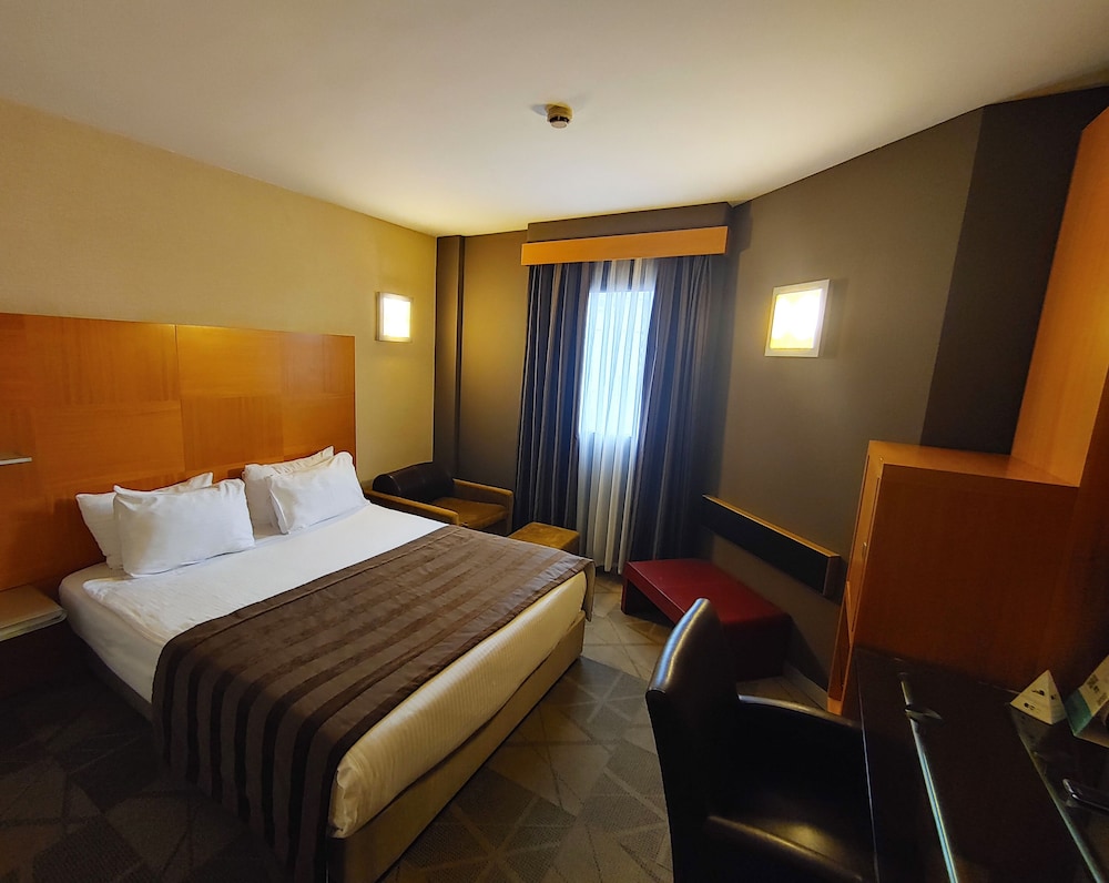 Point Hotel Taksim 8/68