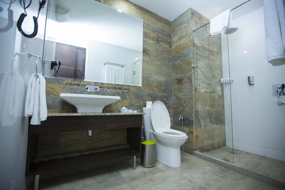 Swiss-Belinn Nairobi 50/50