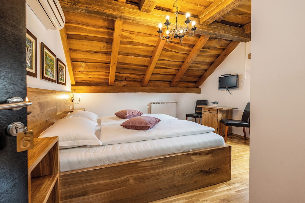 Plitvica Lodge 20/50