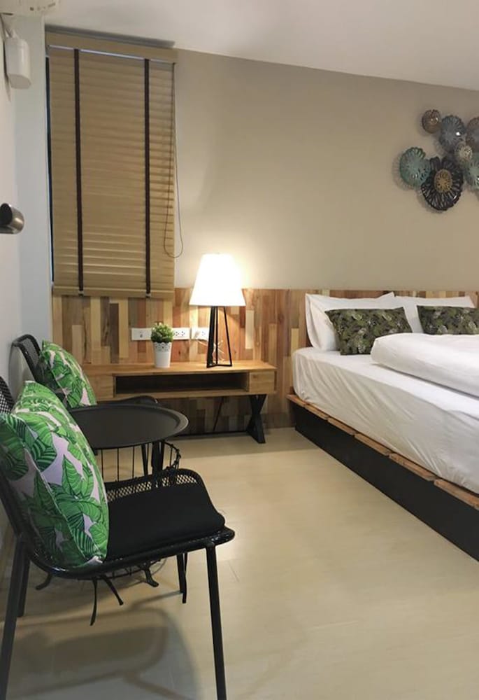 Bangkok Saran Poshtel 32/64