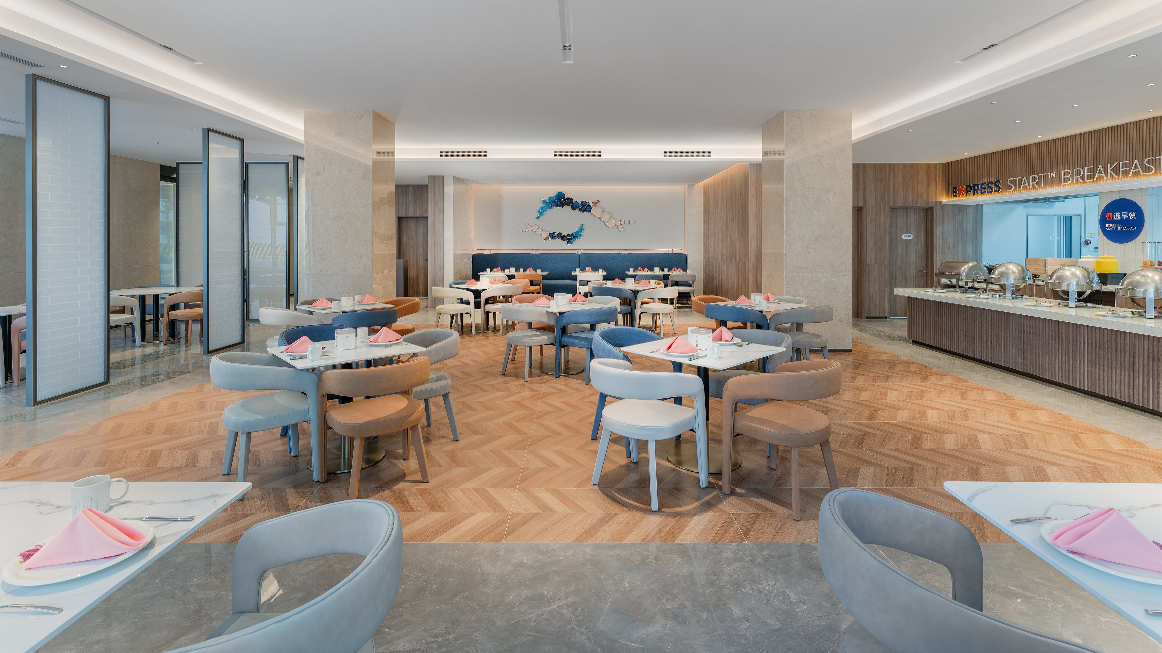 Holiday Inn Express Qingdao Shibei 25/37