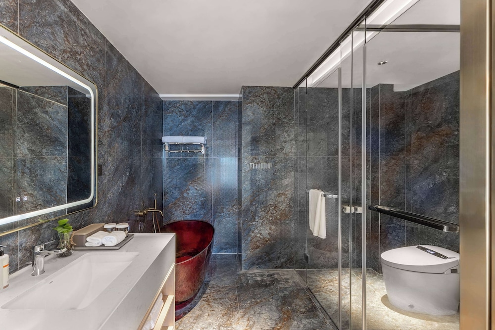 Ramada Plaza by Wyndham Wuhan Dongxi Lake 38/40
