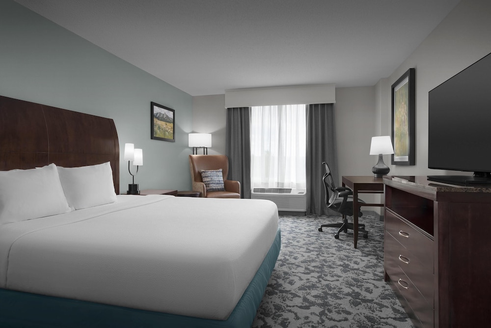 Evolution, King Bed