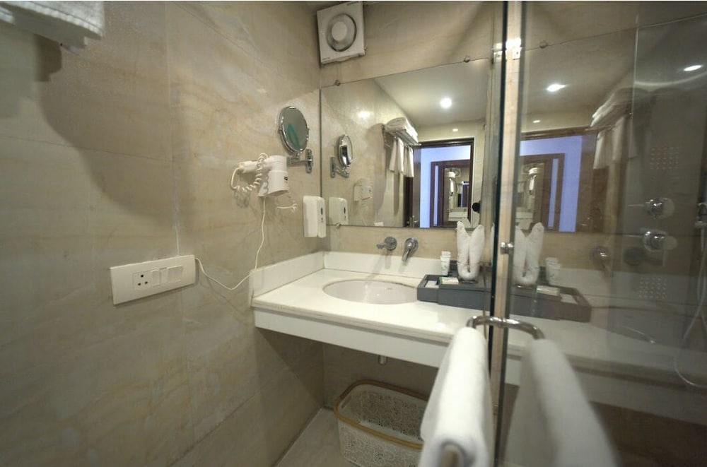 Hotel Jsr Continental 46/50
