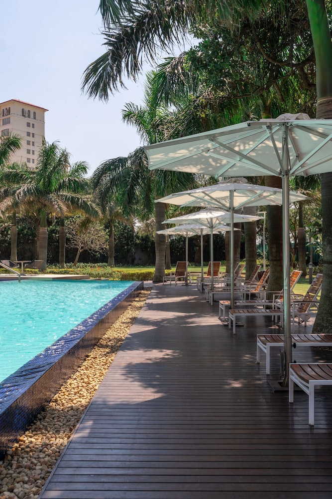 RADISSON BLU HOTEL & RESIDENCE, MAPUTO 75/80
