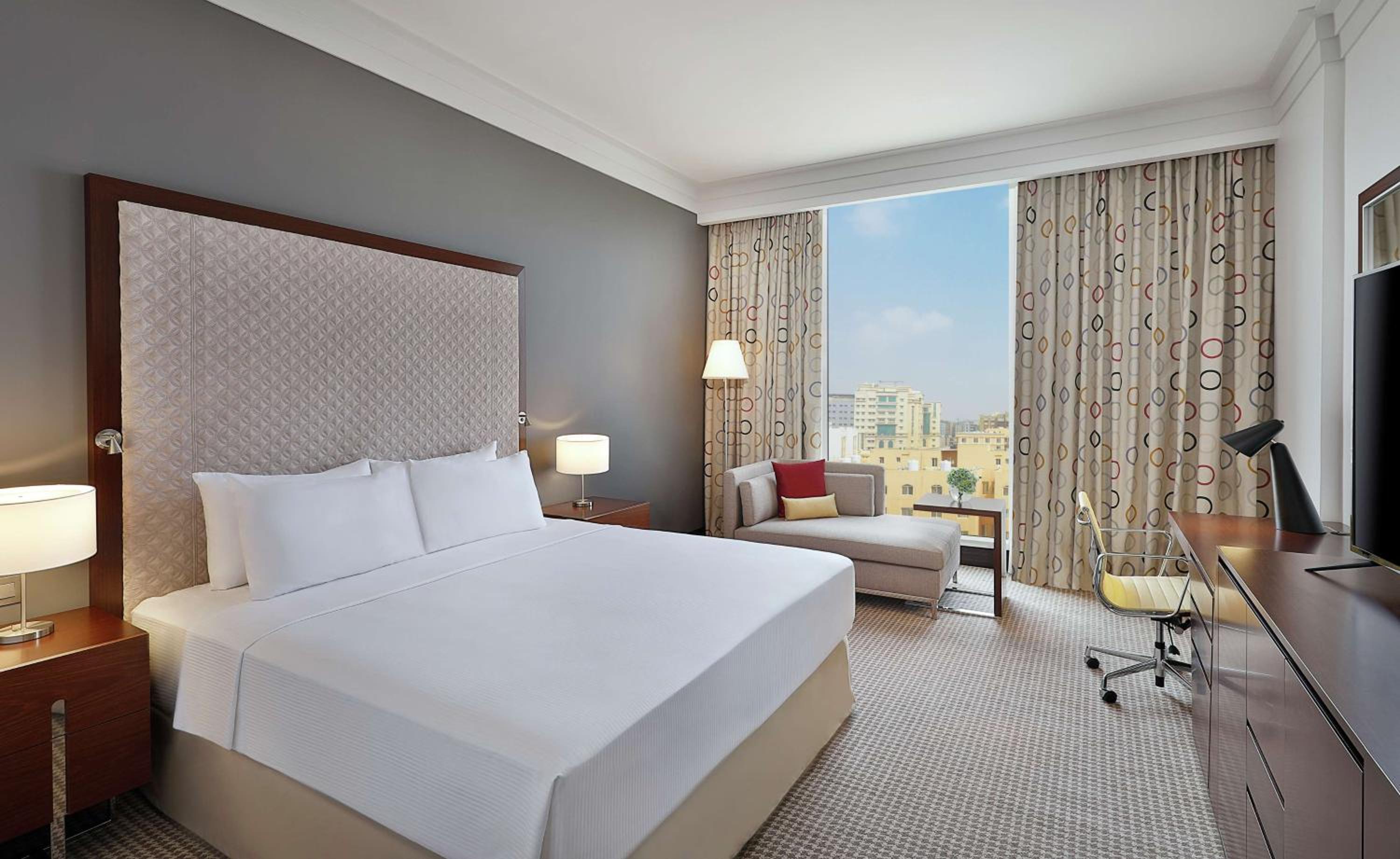 1 BEDROOM, DELUXE, SUITE, KING BED