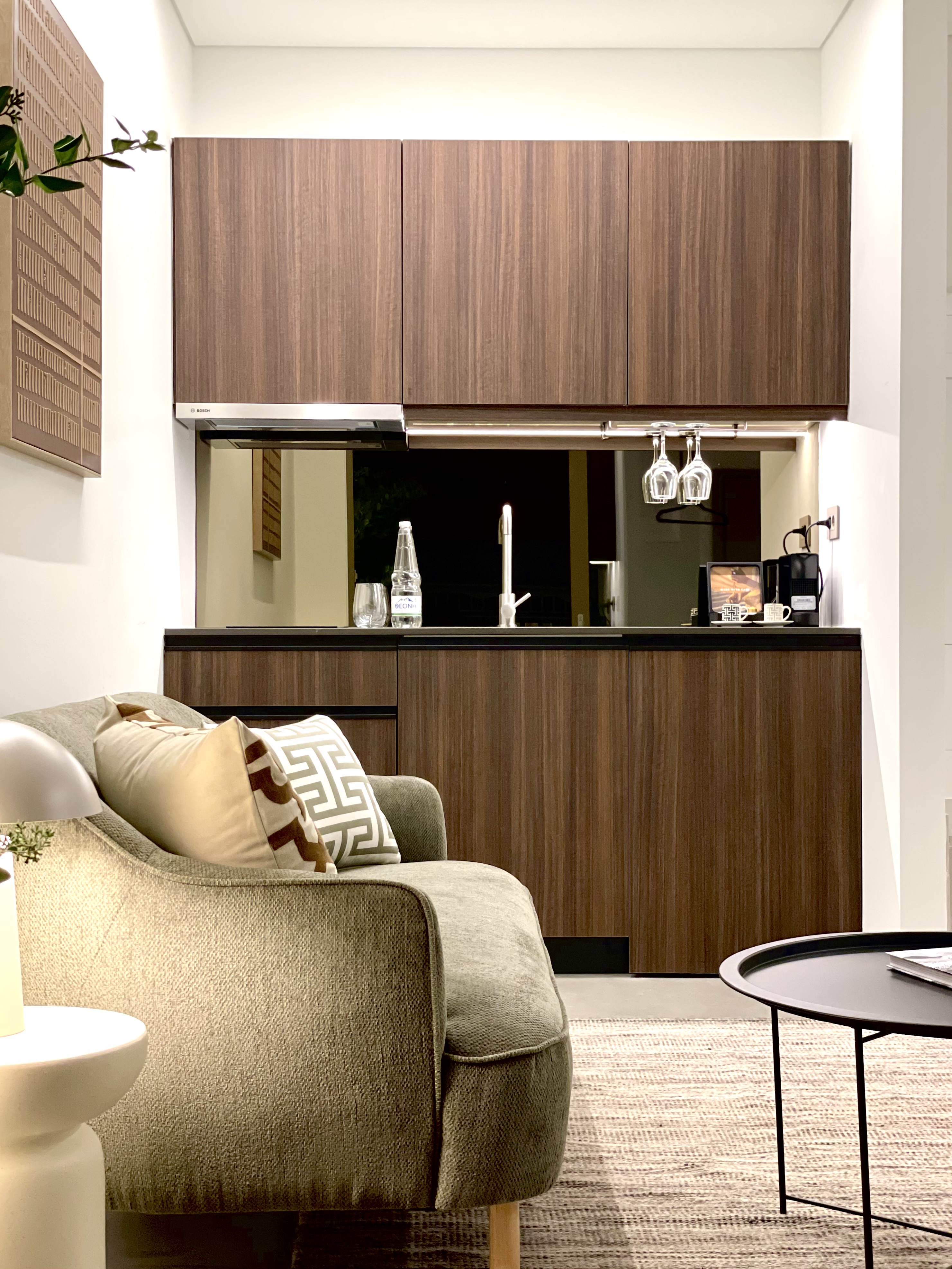 THE NIXON Luxury Suites and Apartments Athens 1/63