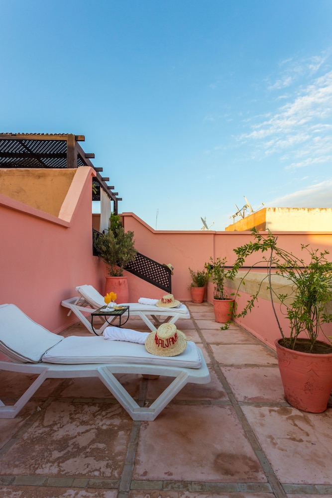 Riad Al Jana 44/50
