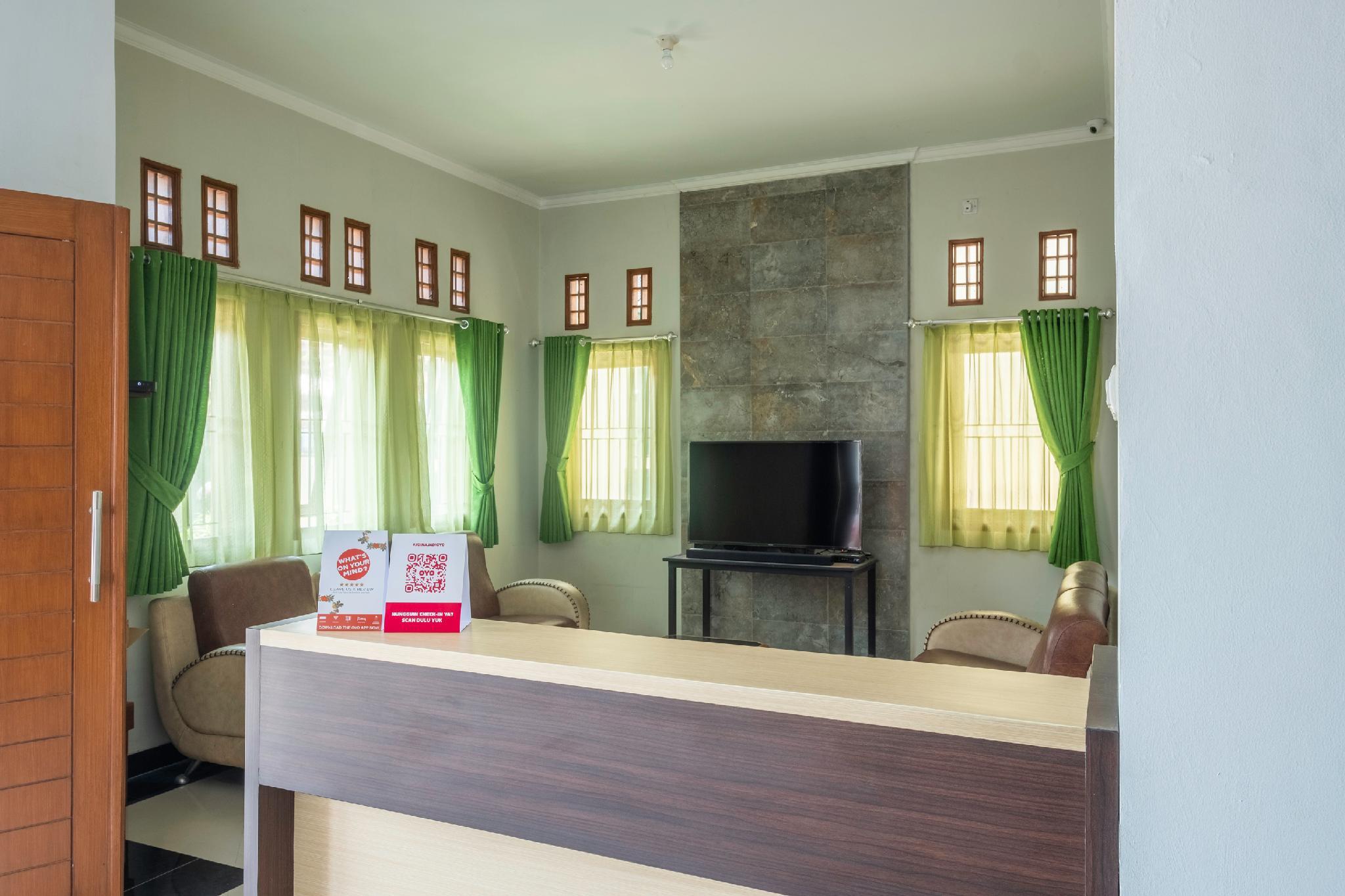 OYO 2072 Wisma Teratai 19/29