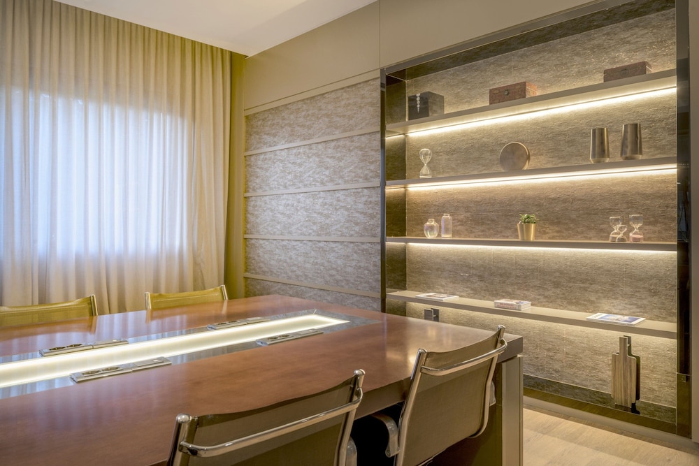 Ac Hotel Pisa By Marriott 22/62