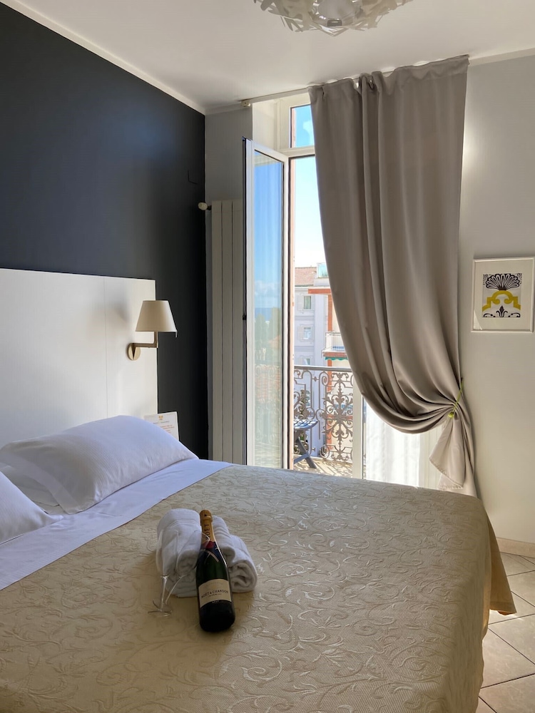 Belsoggiorno Hotel 17/50