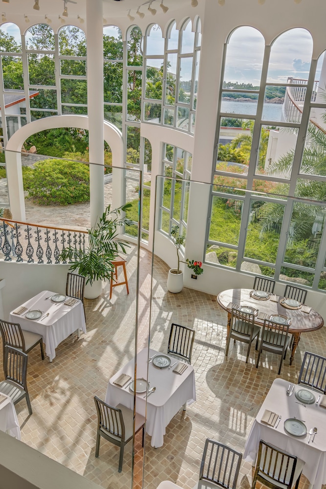 Ampersand Resort 40/50