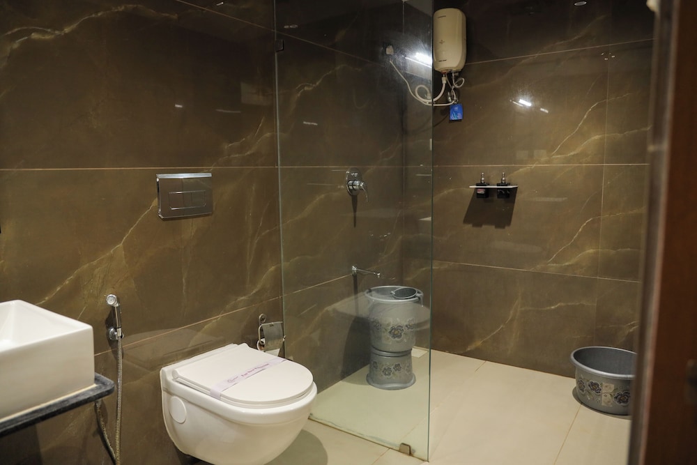 Goverdhan Greens Resort Dwarka 46/50