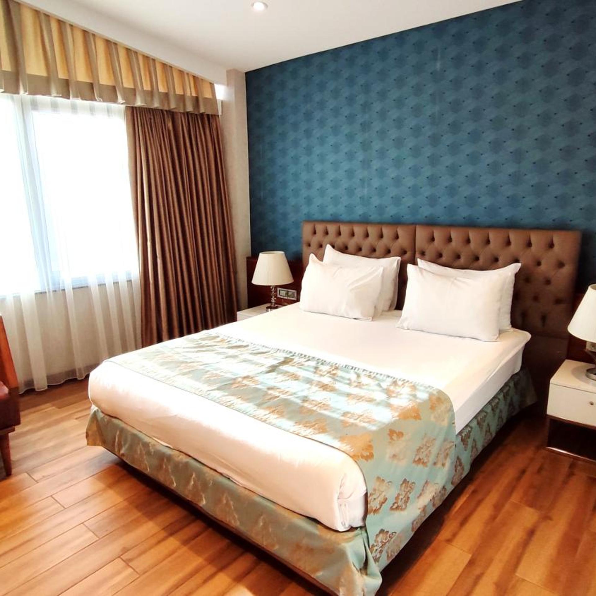 Room, King Bed, Sea View
