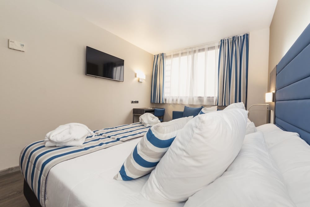 Hotel Ronda Lesseps 14/90