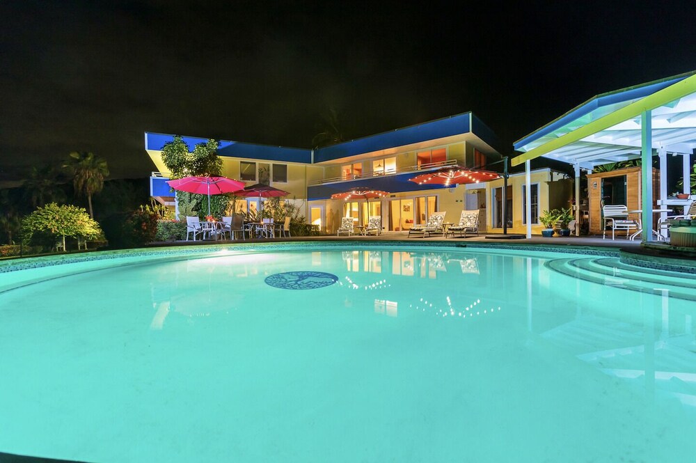 Luana Nai'a Inn 3/50