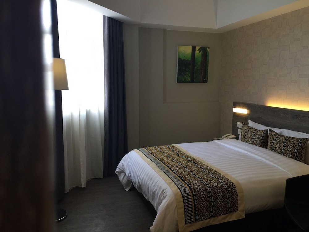 Ajang Hotel 31/48